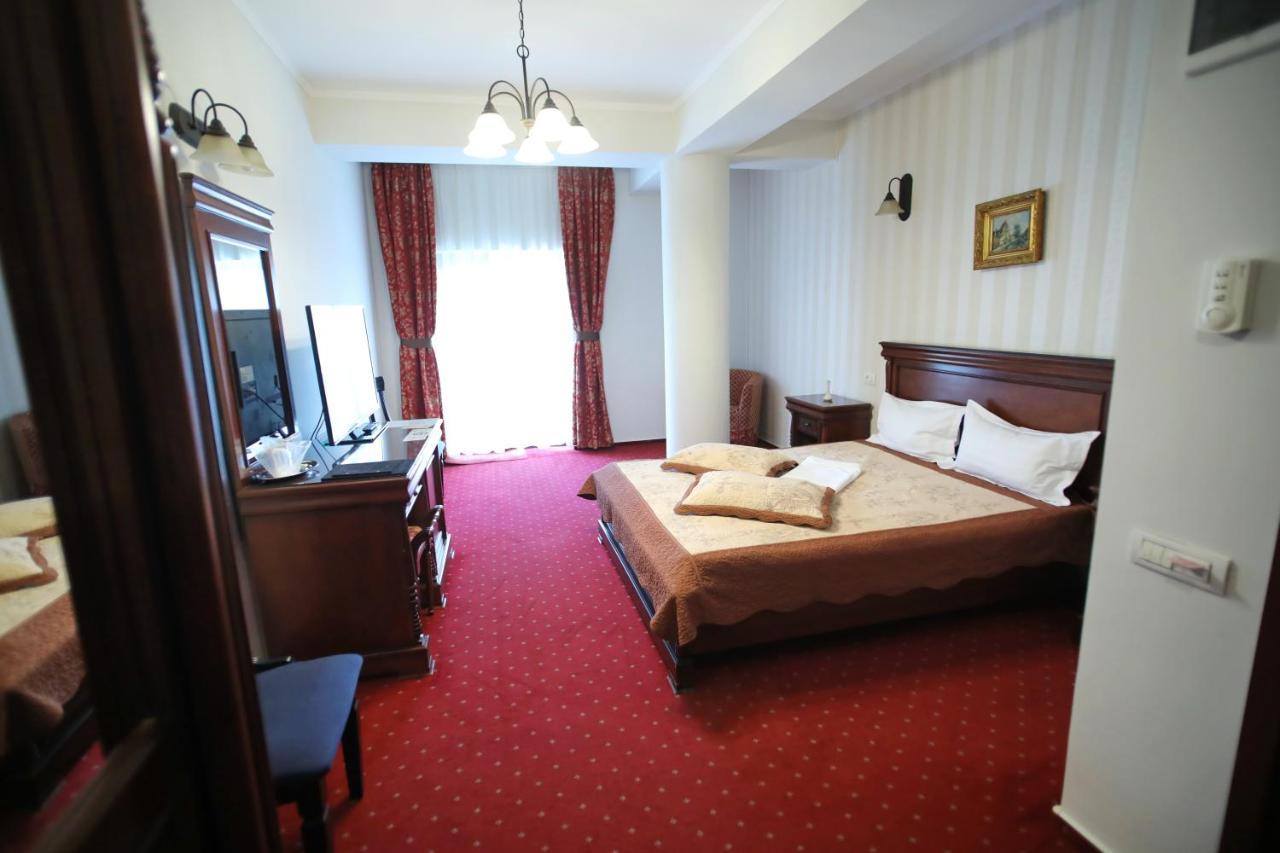 Hotel Ten Констанца Екстериор снимка